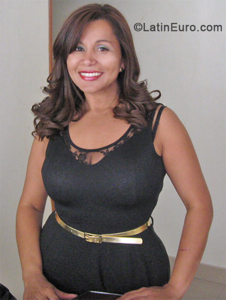 Date this stunning Colombia girl Alexandra from Bogota CO10546