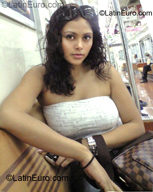 Date this georgeous Peru girl Patty from Lima PE613
