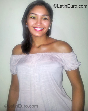 Date this sensual Brazil girl Jaiane from Macapa BR6782