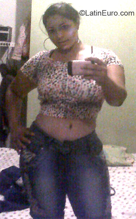 Date this georgeous Colombia girl Dana from Quibdo CO10665