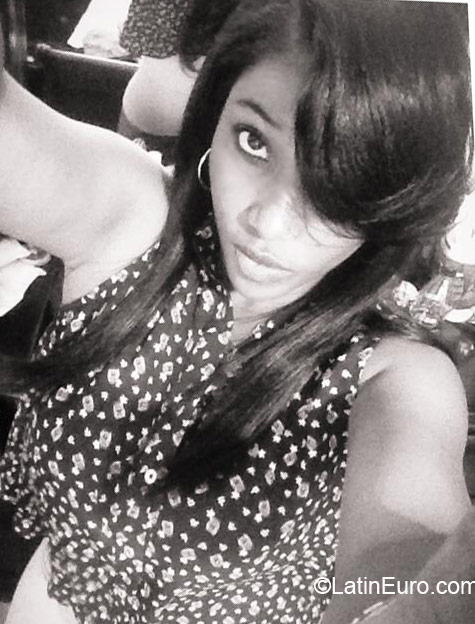 Date this pretty Dominican Republic girl Nicole from San Pedro De Macoris DO11587
