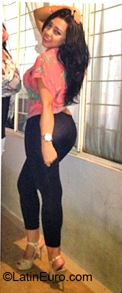 Date this delightful Ecuador girl Amanda from Guayaquil EC145