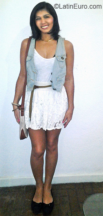 Date this foxy Brazil girl Josi from Rio De Janeiro BR6853