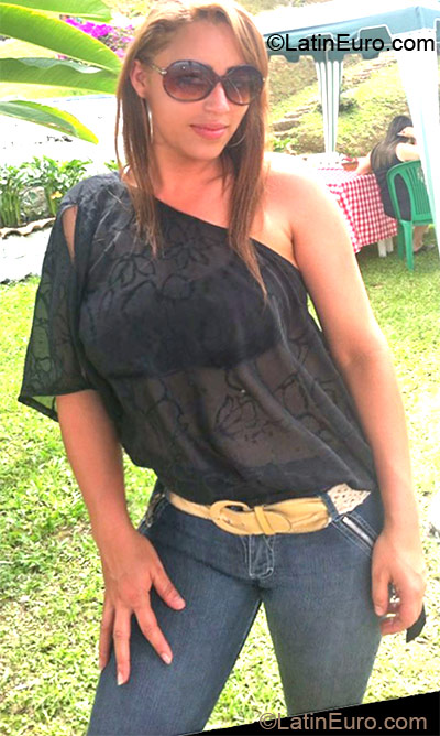 Date this tall Colombia girl Ana Maria from Manizales CO10773