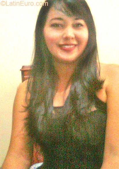 Date this sensual Colombia girl Gloria from Cartagena CO10784