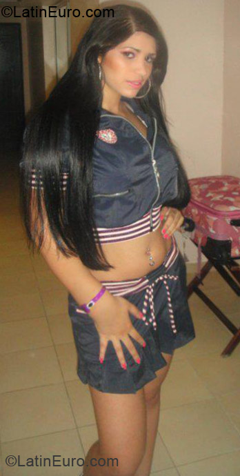 Date this exotic Dominican Republic girl Yumamasiel from Santiago DO11783