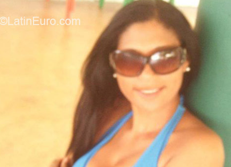 Date this athletic Dominican Republic girl Norkelis from Santo Domingo DO11834