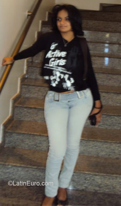 Date this cute Brazil girl Evania from Formoso Do Araguaia BR6924