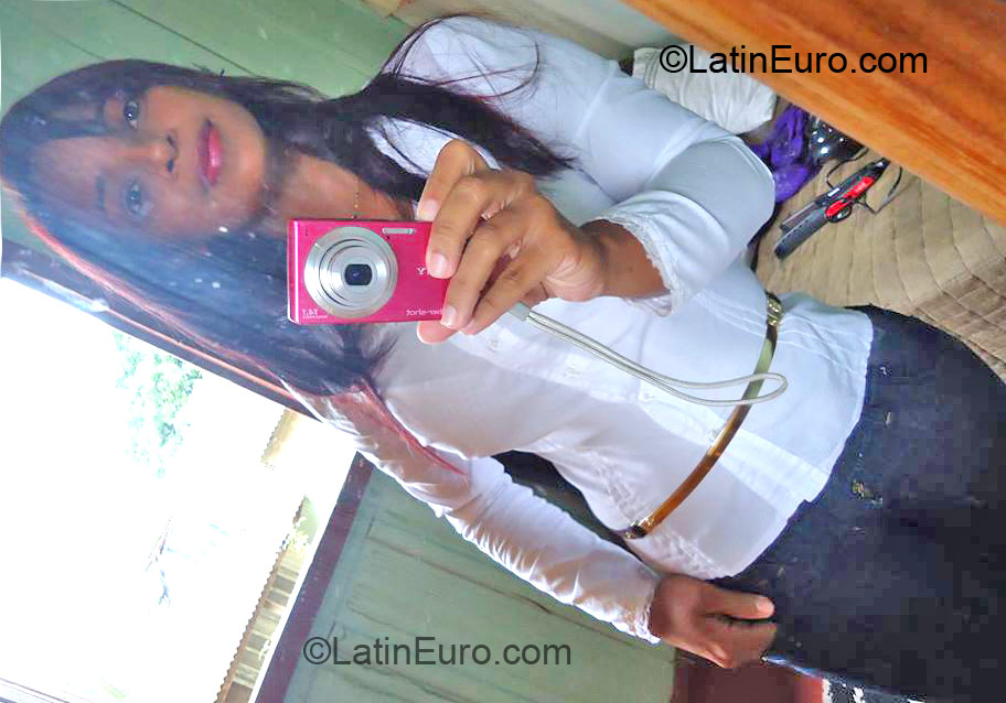 Date this georgeous Brazil girl Dayane from Colorado Do Oeste BR6953