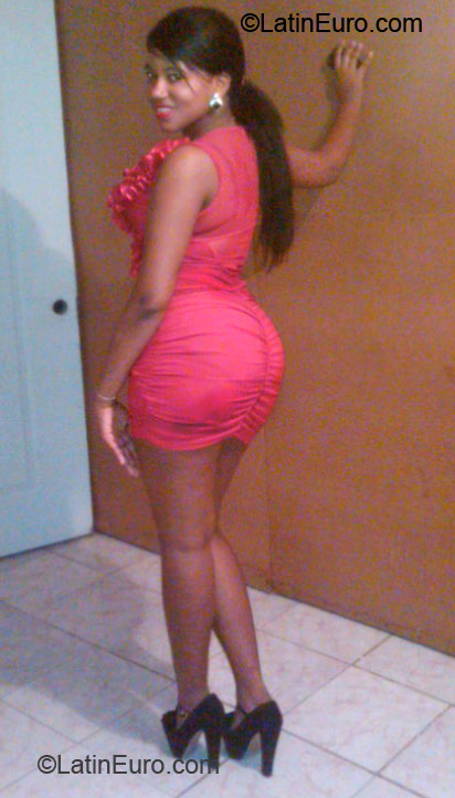 Date this attractive Dominican Republic girl Massiel from Republica Dominicana DO11956