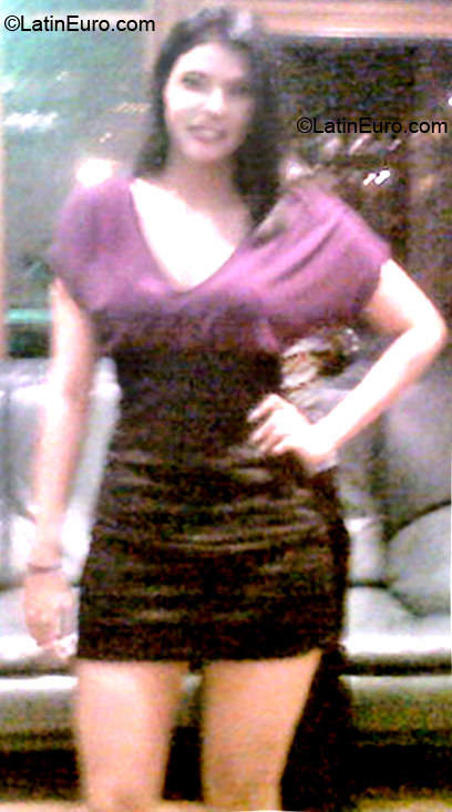 Date this good-looking Colombia girl Carolina from Cali CO11129