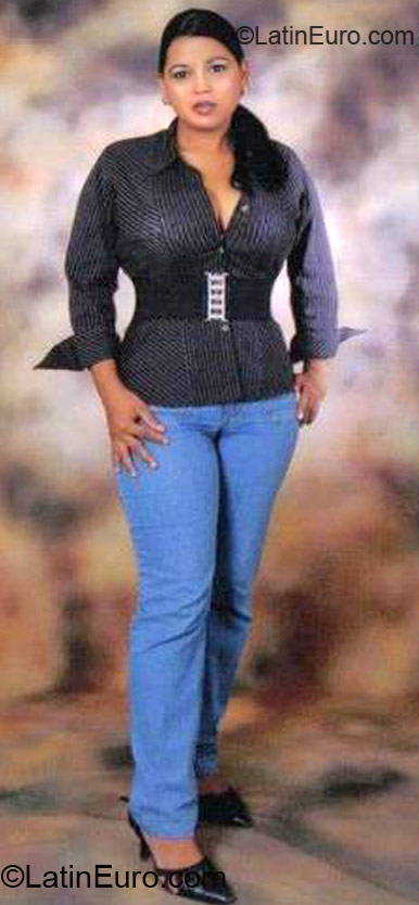 Date this athletic Colombia girl Maria Isabel from Barranquilla CO11158