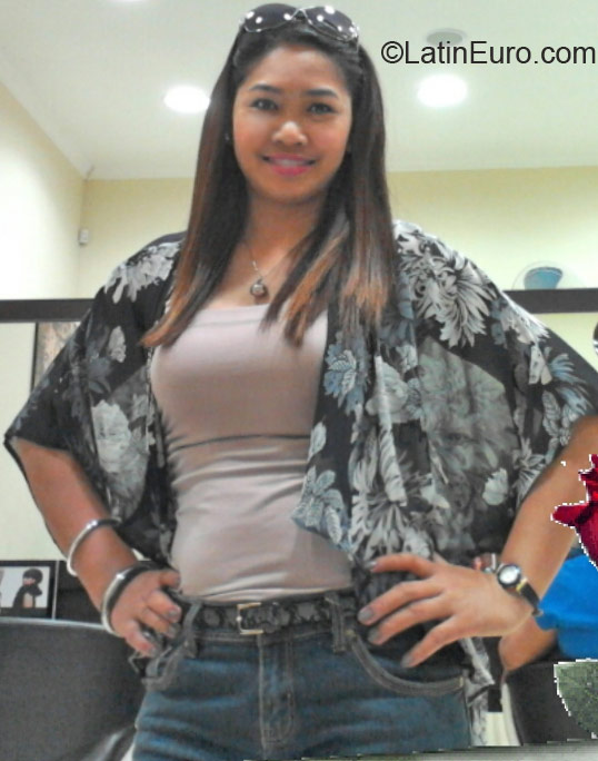 Date this funny Philippines girl Jannette from San Fernando PH505