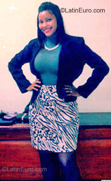 Date this charming Dominican Republic girl Lala from Santo Domingo DO17598
