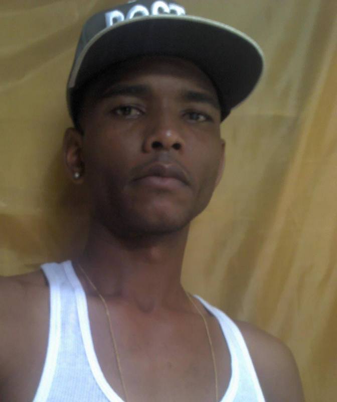 Date this tall Dominican Republic man Carlos julio from Alemania DO12175