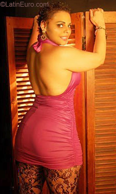 Date this funny Brazil girl Angela Maria from Sao Paulo BR7067
