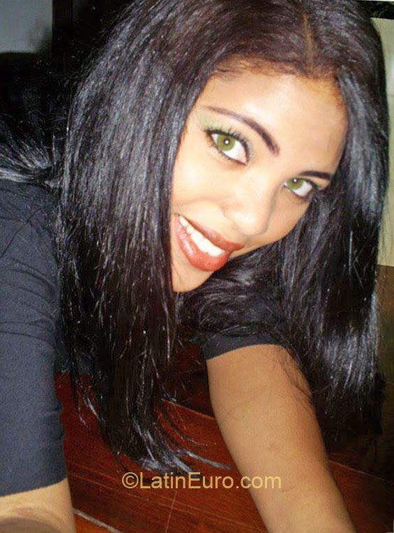 Date this fun Brazil girl Suzana from Salvador BR9812