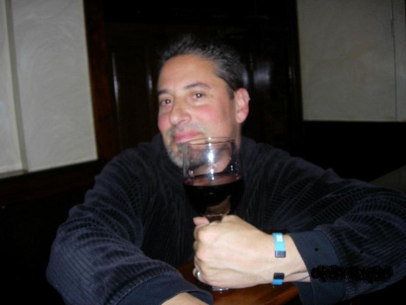 Date this hard body United States man Dmo from San Francisco US13589