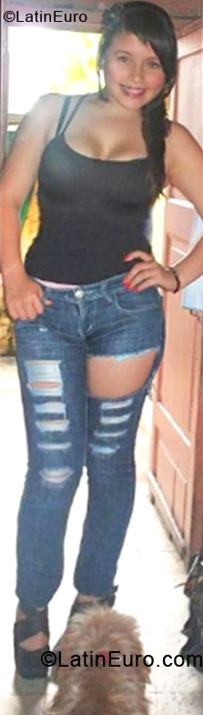 Date this hot Colombia girl Laura from Manizales CO11307