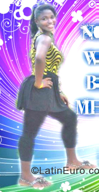 Date this foxy Jamaica girl J.nelly from Kingston JM749