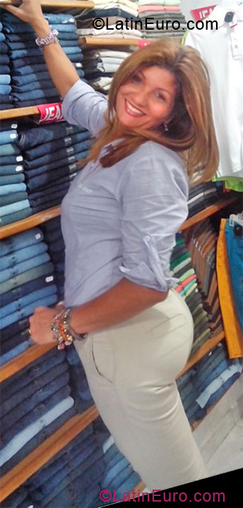 Date this delightful Colombia girl Danella from Barranquilla CO11351