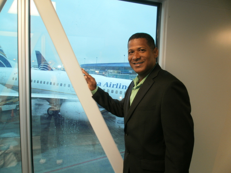 Date this hard body Dominican Republic man Victor manuel from Santo Domingo DO12528