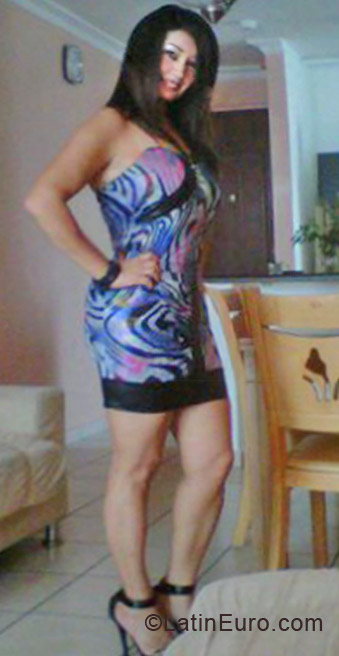 Date this cute Panama girl Luna mar from Panama City PA328