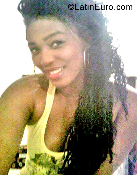 Date this foxy Colombia girl Yeisy yaneth ib from Medellin CO11415