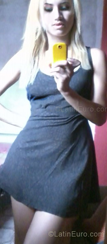 Date this georgeous Brazil girl Edna from Recife BR7141