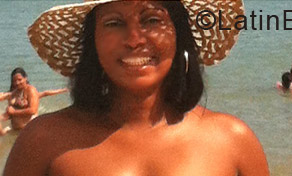 Date this voluptuous Brazil girl Laura from Rio Das Ostras BR7143