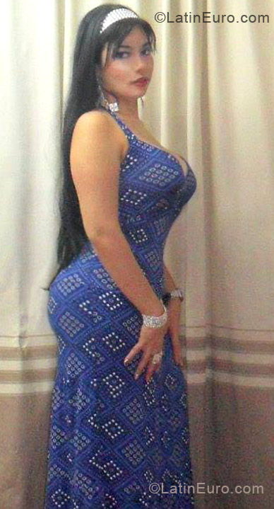 Date this sensual Colombia girl Jenni from Medellin CO11445