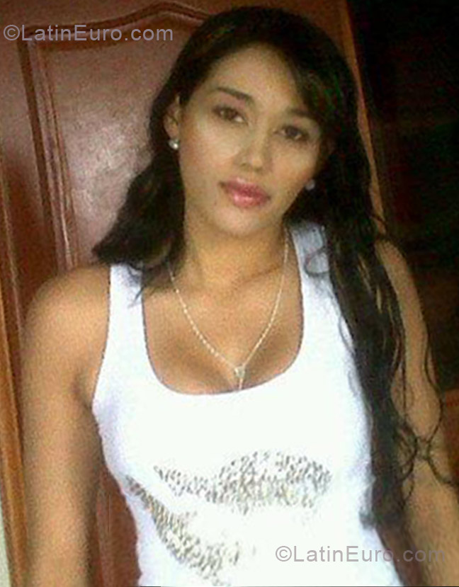 Date this delightful Colombia girl Ana from Medellin CO12178