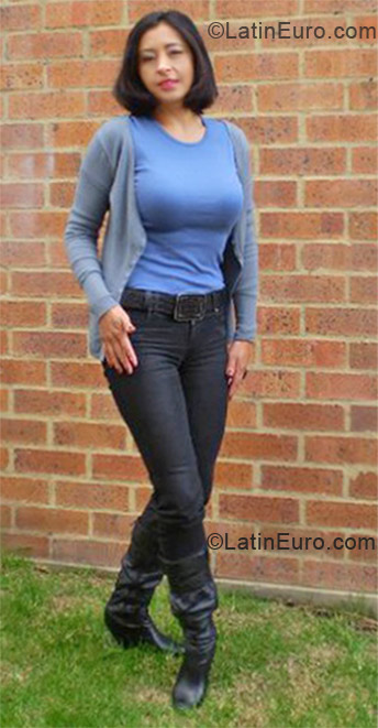 Date this beautiful Colombia girl Luz Adriana from Bogota CO14189