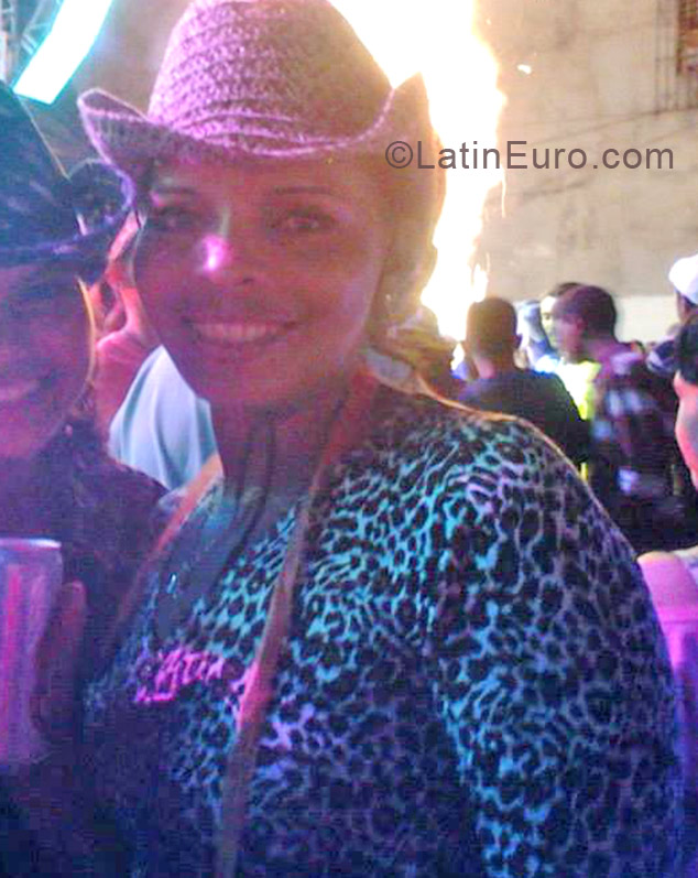 Date this athletic Brazil girl Valdireni from Belem BR7169