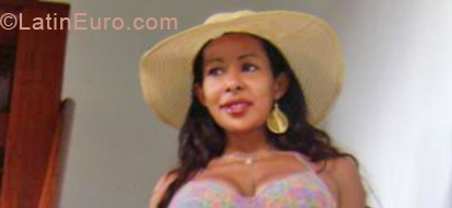 Date this sensual Brazil girl Vivian from Sao Paulo BR7170