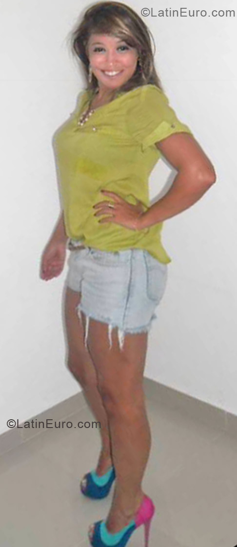 Date this delightful Brazil girl Rosana from Sao Jose Dos Campos BR7181