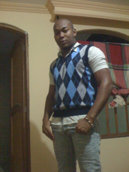 Date this tall Colombia man Yoryo mosquera from Cali CO11515