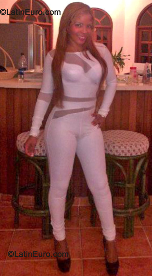 Date this delightful Dominican Republic girl Estefany from Puerto Plata DO13032