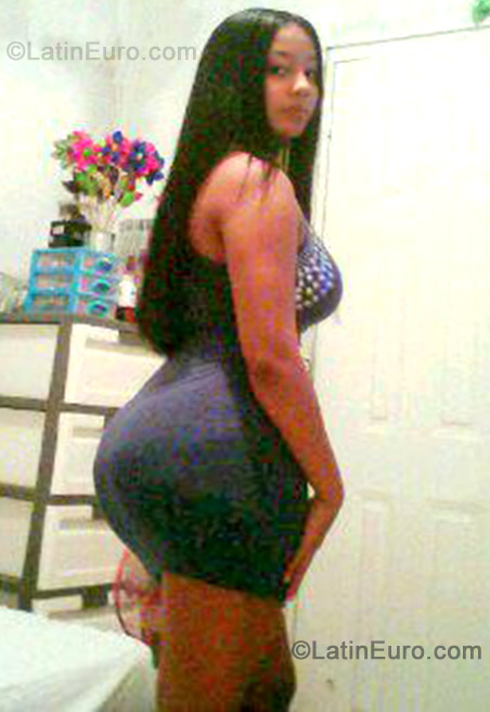 Date this stunning Dominican Republic girl Rosi from Hato Mayor DO13072