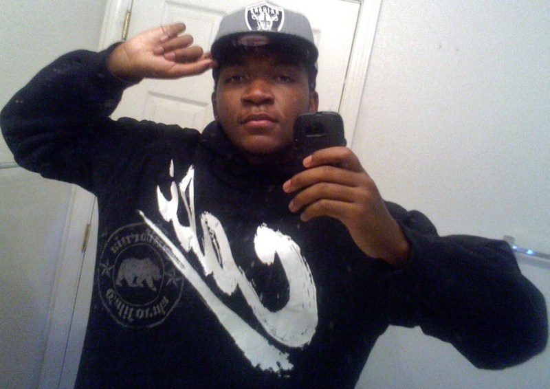 Date this young United States man Kci from Elk Grove US13735