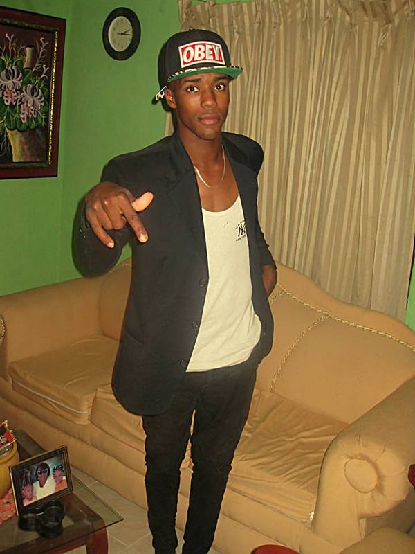 Date this exotic Dominican Republic man Carlos from Santo Domingo DO13337