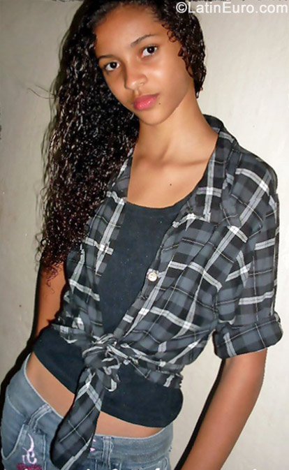Date this foxy Brazil girl Thays from Quedas Do Iguacu BR7274