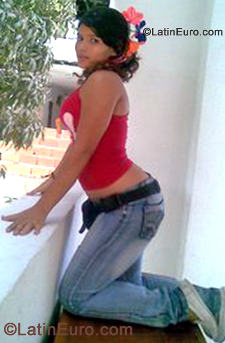 Date this passionate Colombia girl Daily de la pea from Barranquilla CO11716