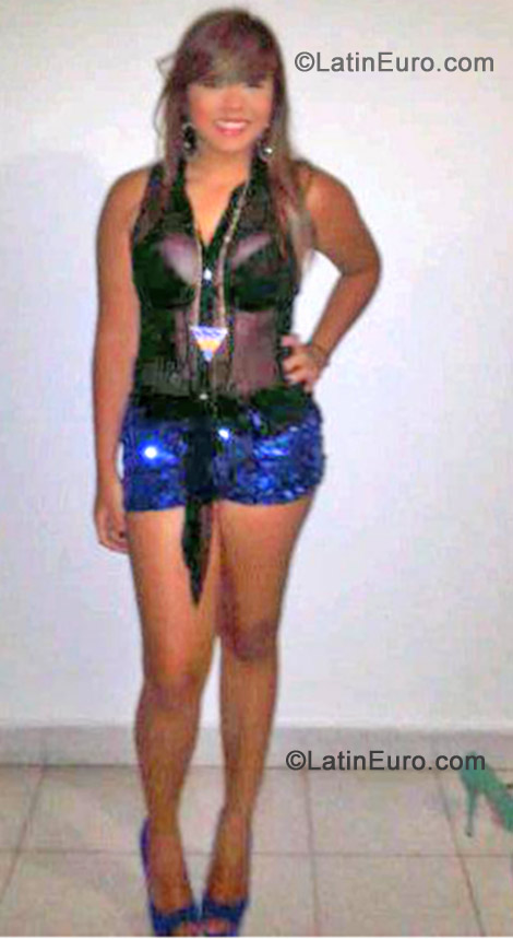 Date this hot Colombia girl Karla from Barranquilla CO11742