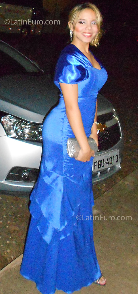 Date this tall Brazil girl Juliana from Rio De Janeiro BR7321