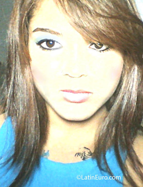 Date this hot Brazil girl Hosana from Santa Fe Do Sul BR7341
