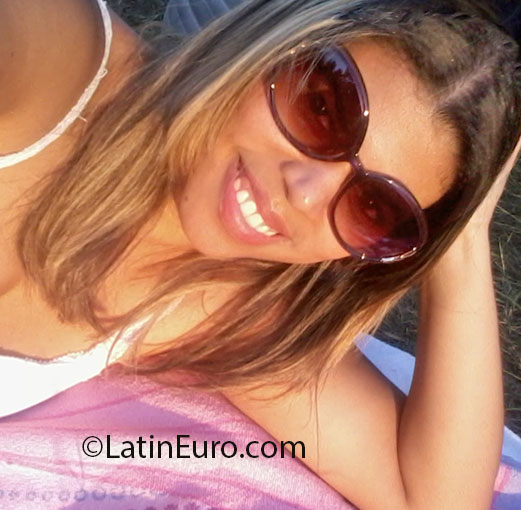 Date this foxy Brazil girl Erika from Rio De Janeiro BR7346