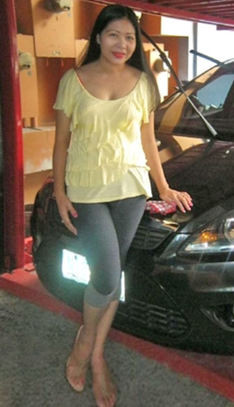 Date this exotic Philippines girl Analou from Davao City PH530