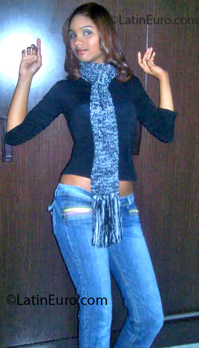 Date this exotic Brazil girl Kallyany from Brasilia BR7387