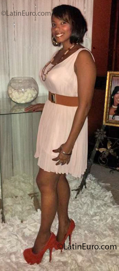 Date this lovely Dominican Republic girl Agustina from San Pedro De Macoris DO14086